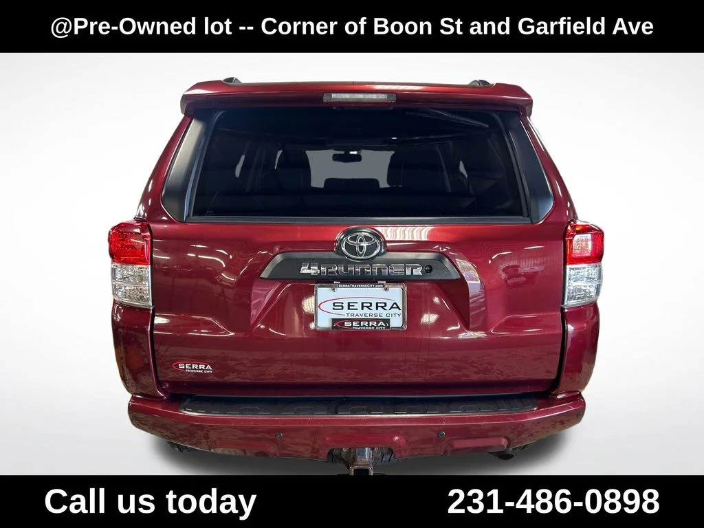 Used 2011  Toyota Trail image 4