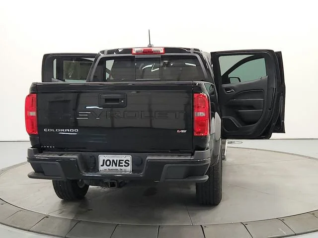Used 2022 Black Chevrolet LT image 14