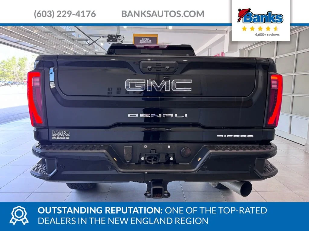 Used 2025 Onyx Black GMC Denali Ultimate image 7