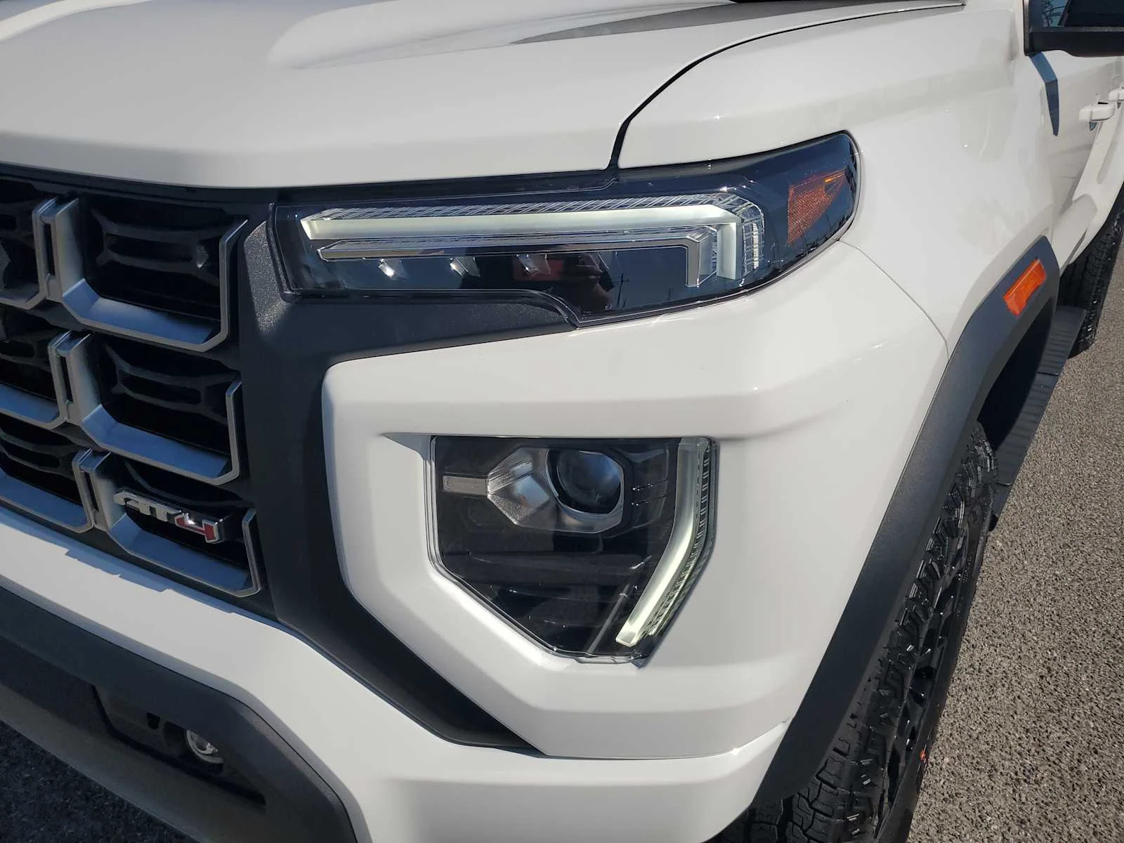 New 2026 Summit White GMC AT4 image 16