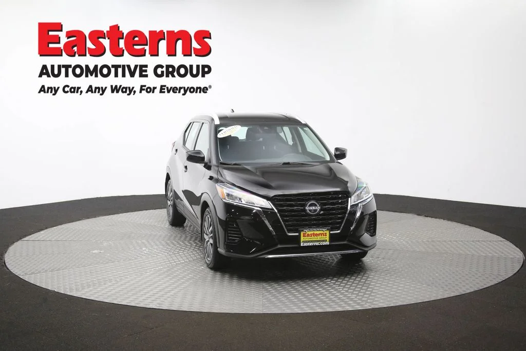 Used 2023 Black Nissan SV image 49