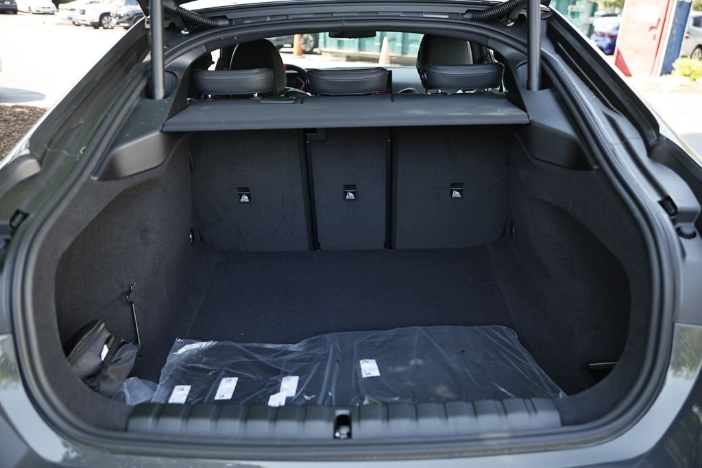 2026 BMW 4 Series M440i - Photo 28