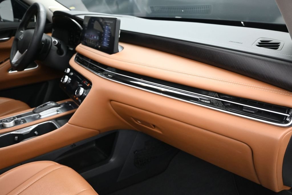Certified Used 2023 White INFINITI Sensory image 26