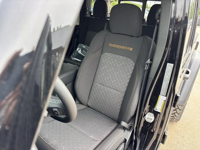 New 2026 Black Jeep Mojave image 18