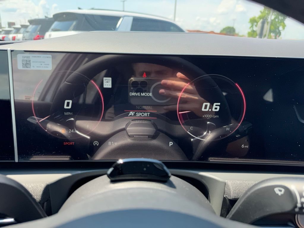 2025 Hyundai Tucson Limited - Photo 19