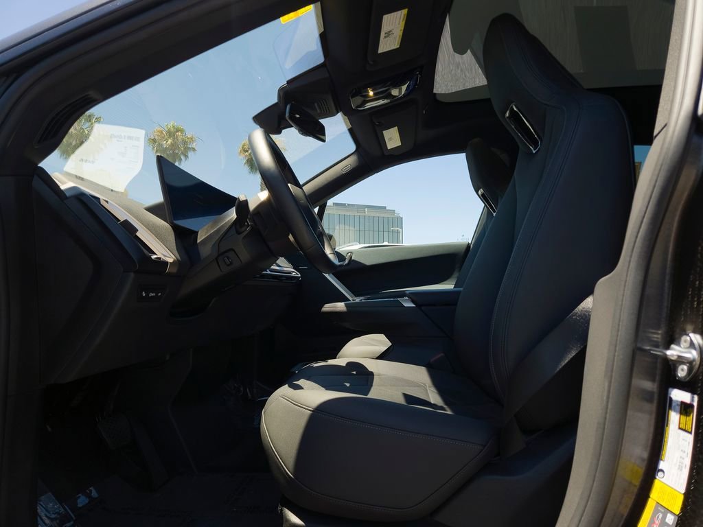 Used 2024 Dark Graphite Metallic BMW xDrive50 image 7