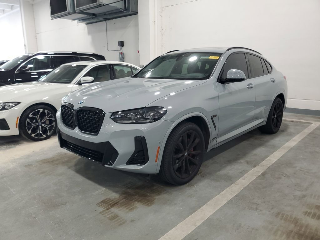 2023 BMW X4 xDrive30i's photo