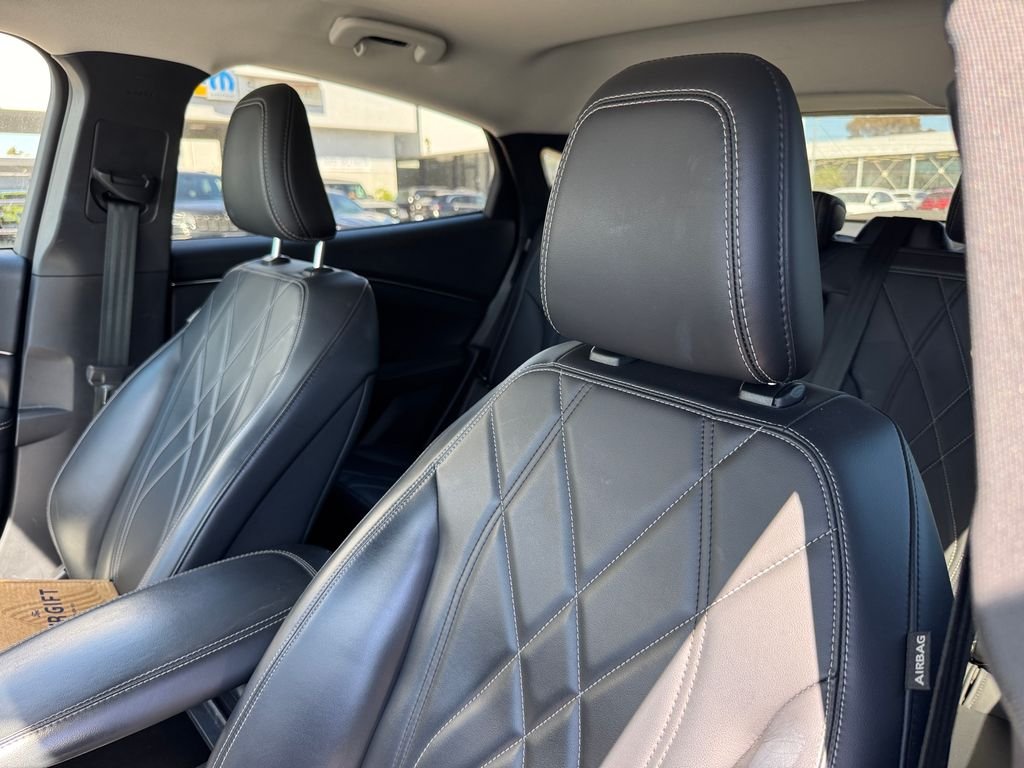Used 2023 Gray Ford Select image 10