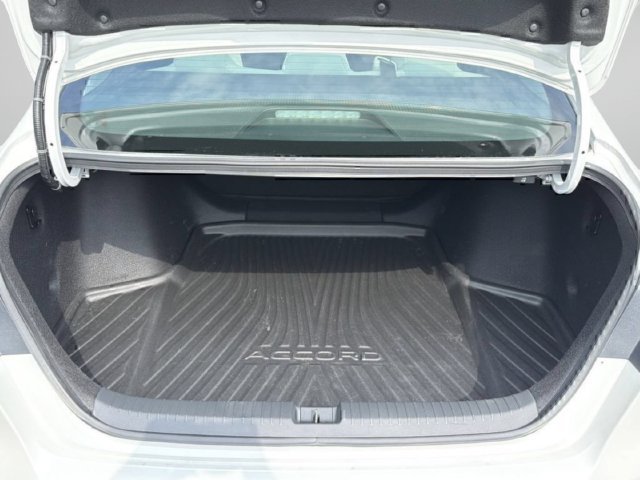 Used 2024 White Honda LX image 23