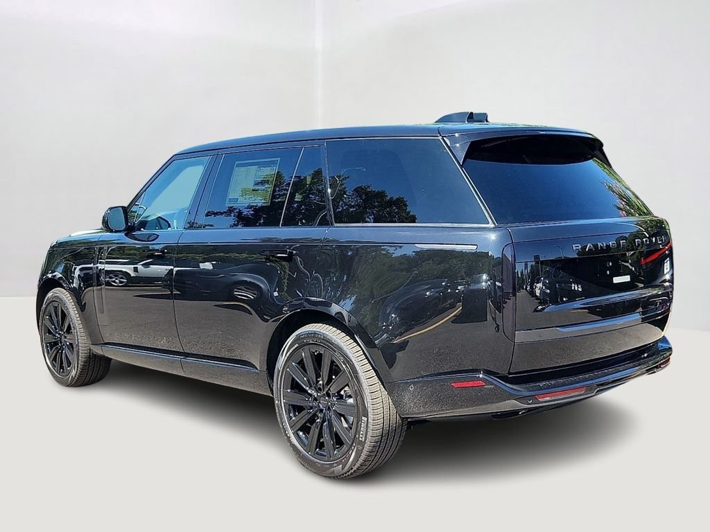 New 2026 Santorini Black Land Rover SE image 4