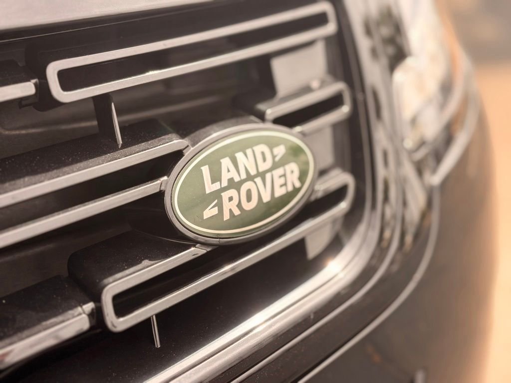 Certified Used 2024 Santorini Black Metallic Land Rover Dynamic image 18