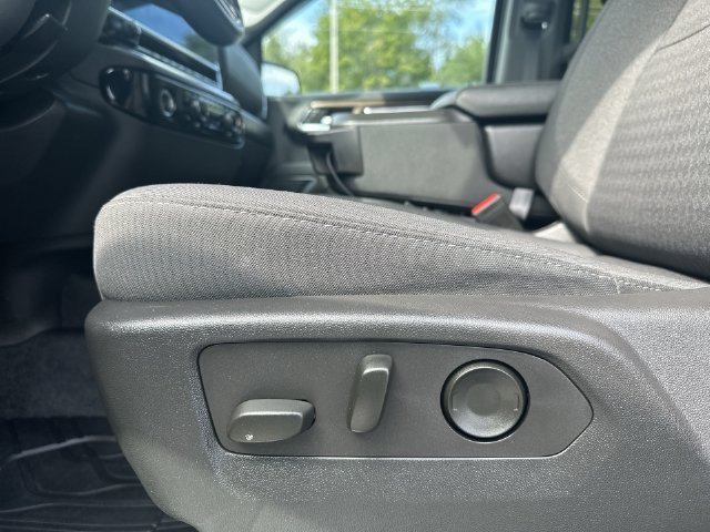 2023 Chevrolet Silverado 1500 LT - Photo 18