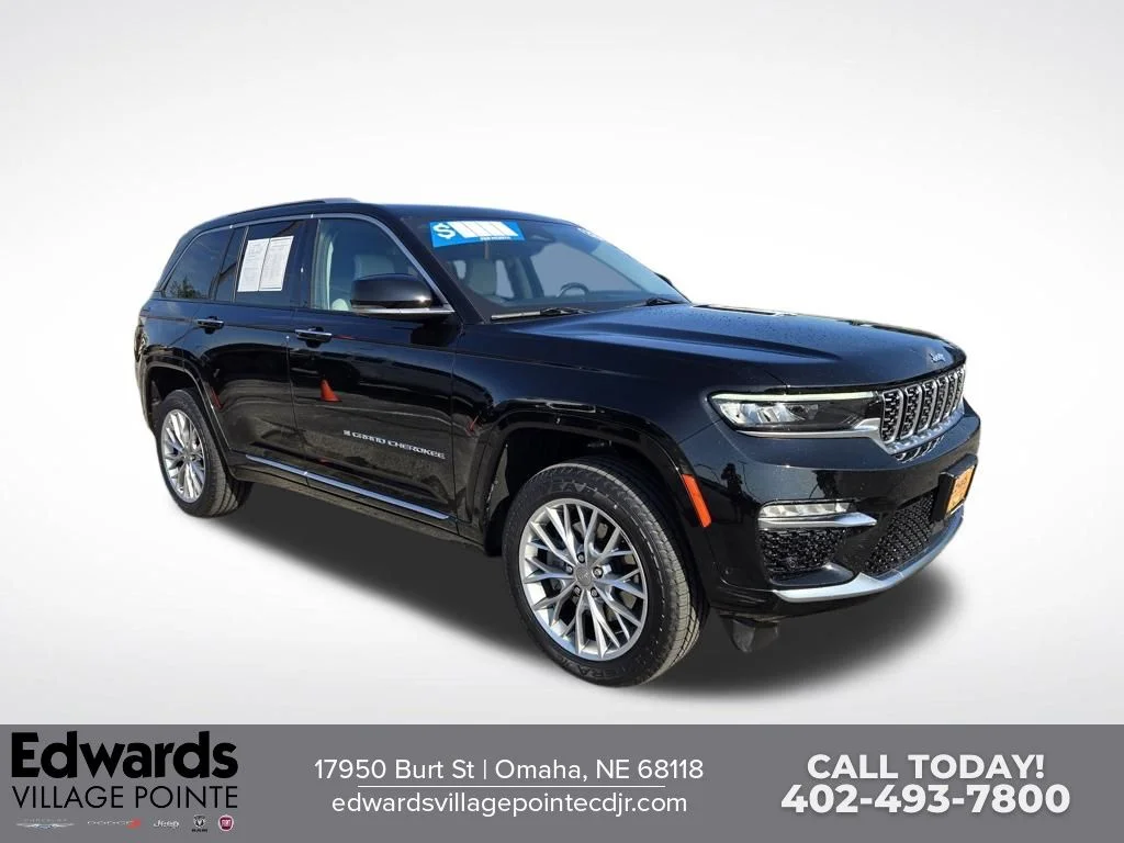 Certified Used 2022 Black Jeep Summit 4xe image 1