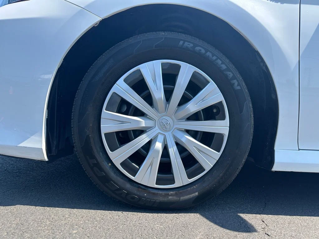 Used 2021 White Toyota LE image 12