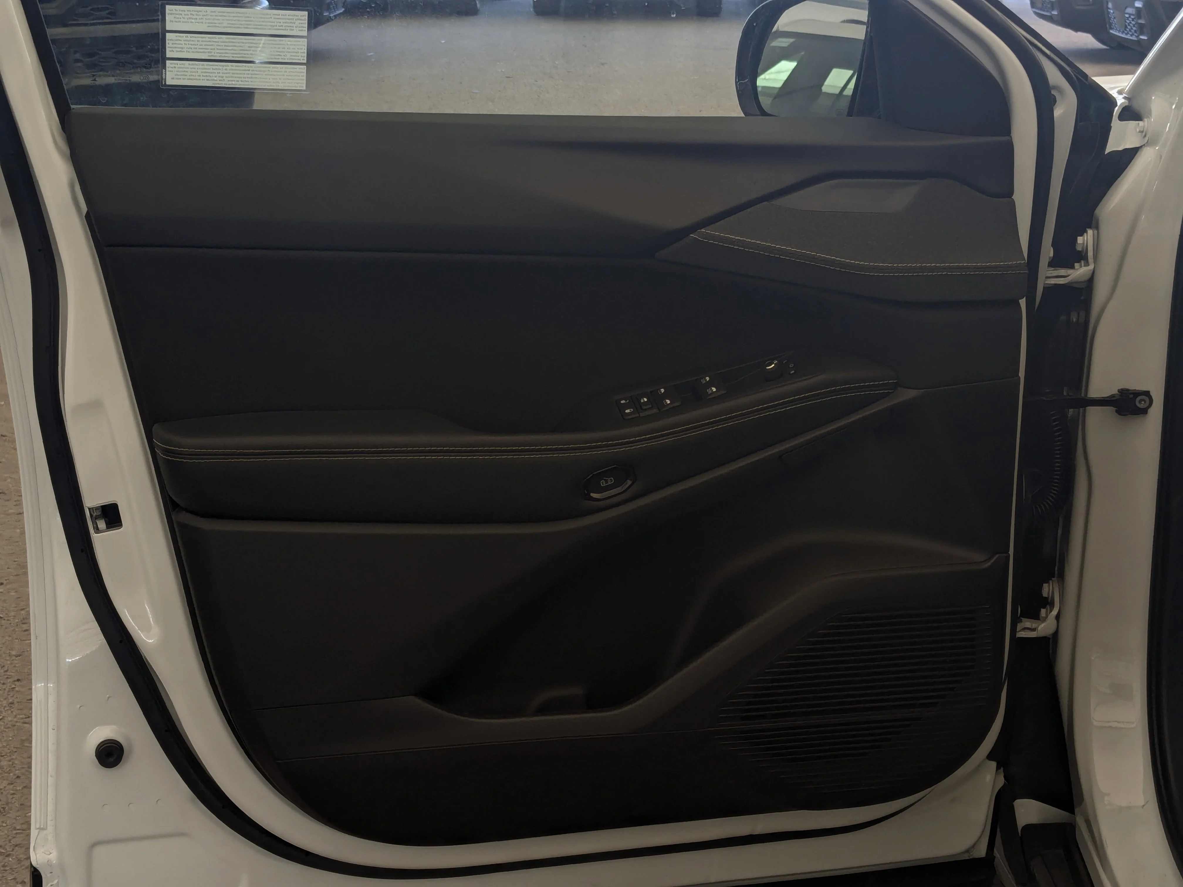 New 2026 White Jeep Laredo - - Pkg 23F  - Compact Spare  - 1.6L Turbo Hybrid  - 12.3 Touchscreen  & More image 12