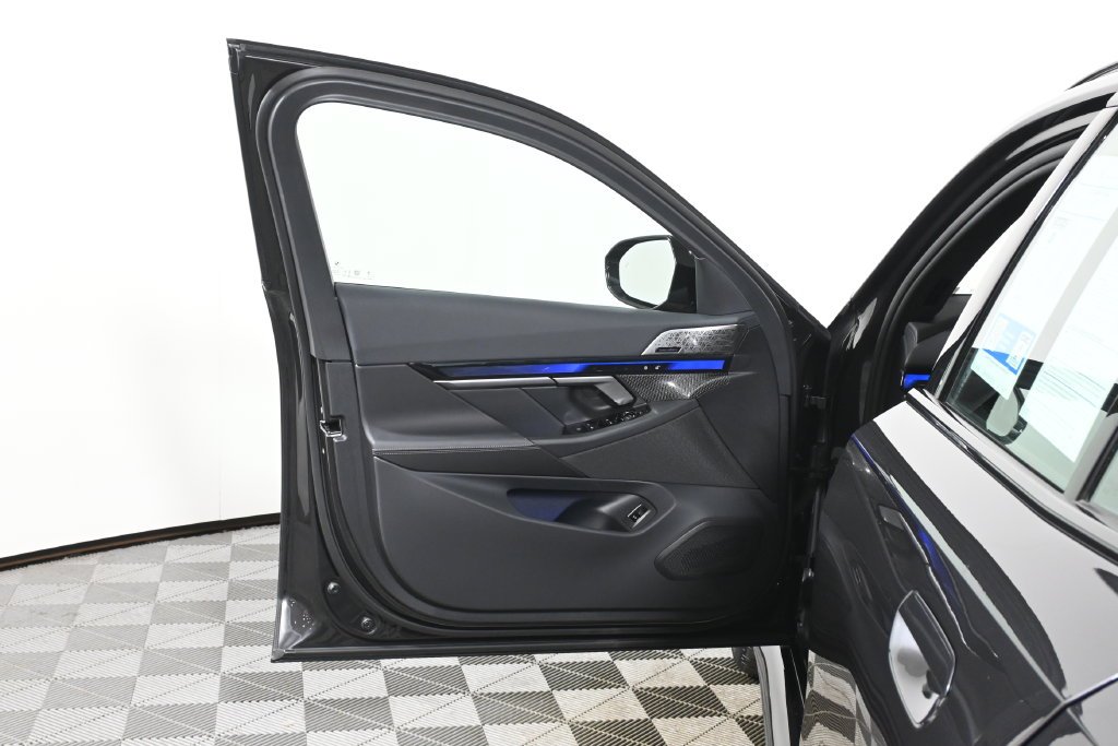 Used 2025 Dark Graphite BMW Base image 28