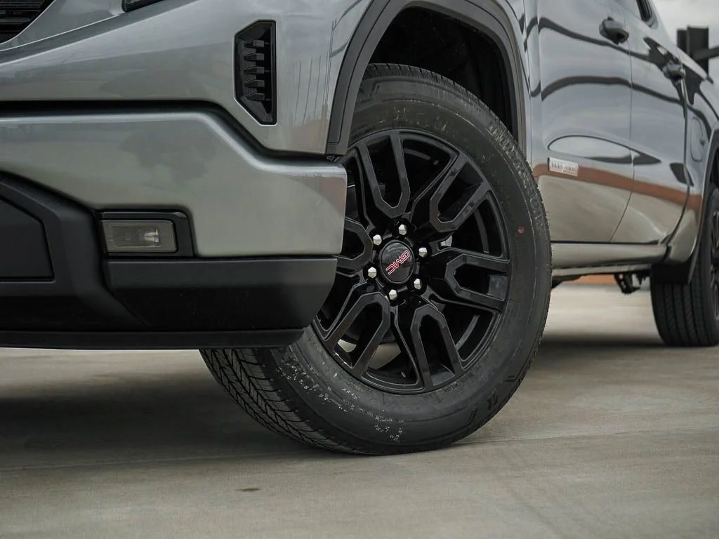 New 2026 Sterling Metallic GMC Elevation image 6