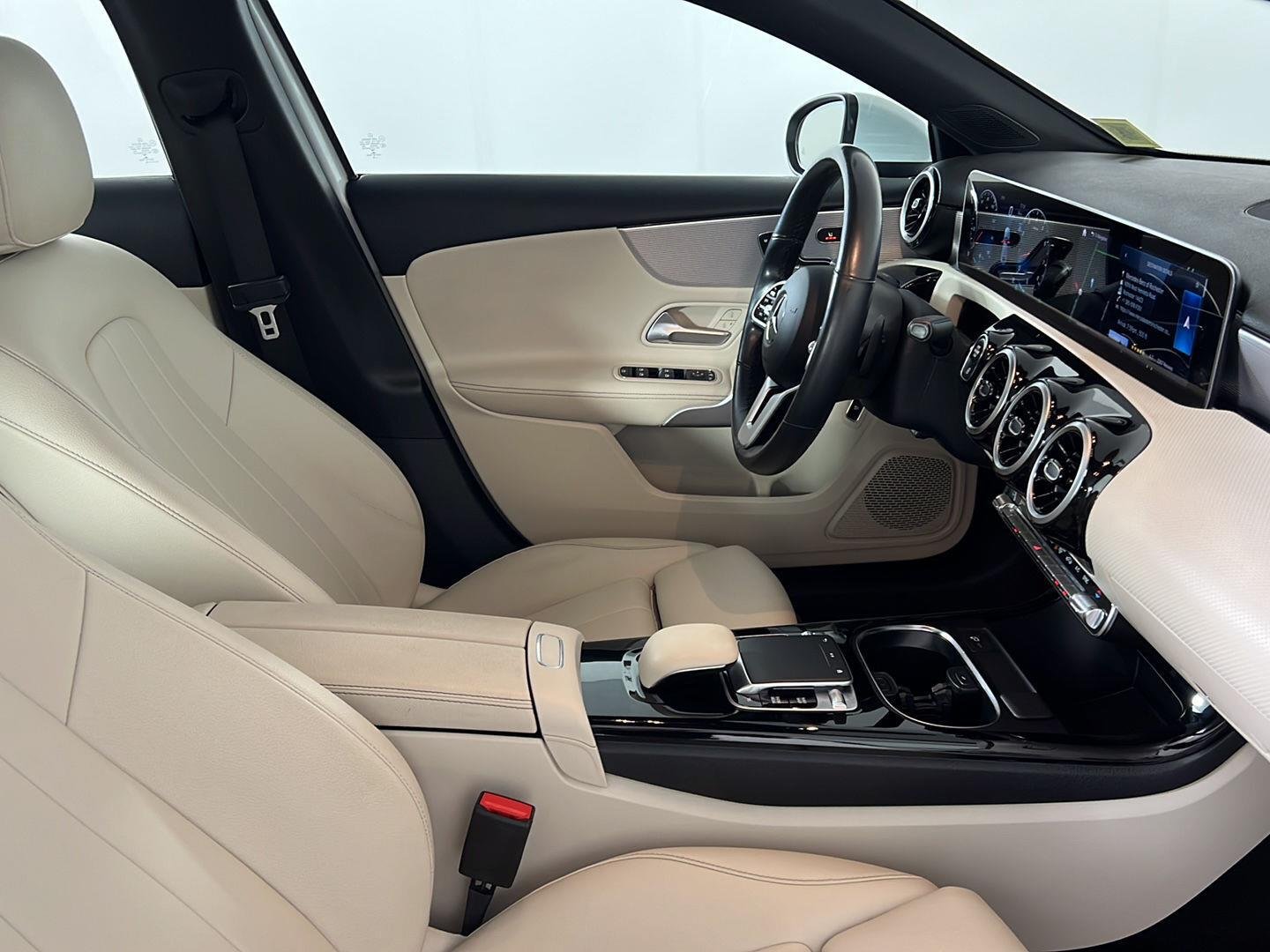 Used 2020 Digital White Pearl Metallic Mercedes-Benz A 220 image 16