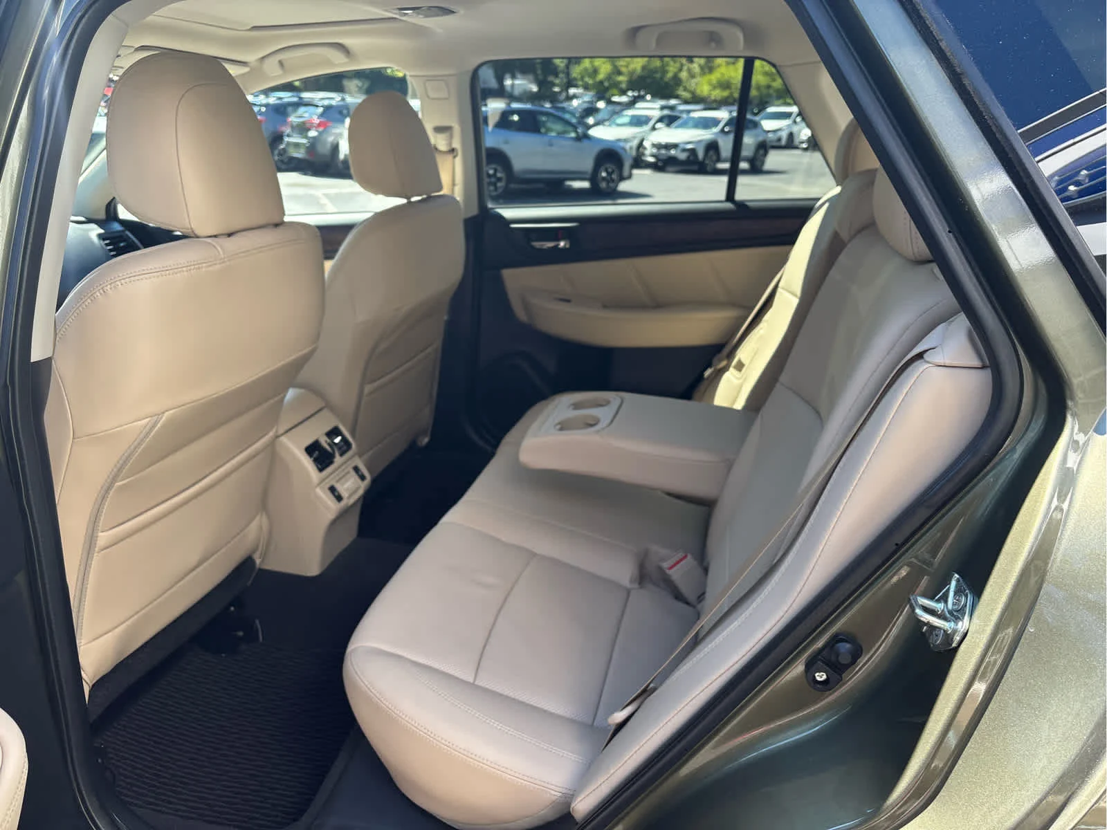 Used 2018 Wilderness Green Metallic Subaru Limited image 32