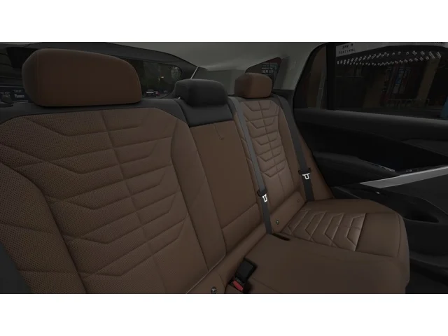 New 2027 Space Silver Metallic BMW  image 12