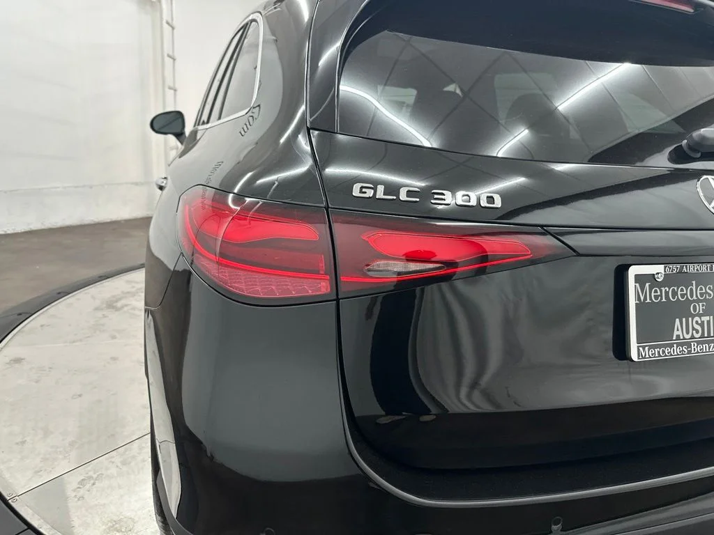 New 2026 Black Mercedes-Benz GLC 300 image 11