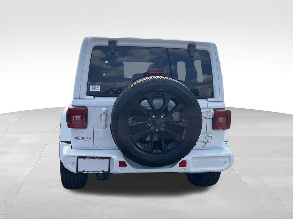 Used 2022 White Jeep Unlimited Sahara High Altitude image 4