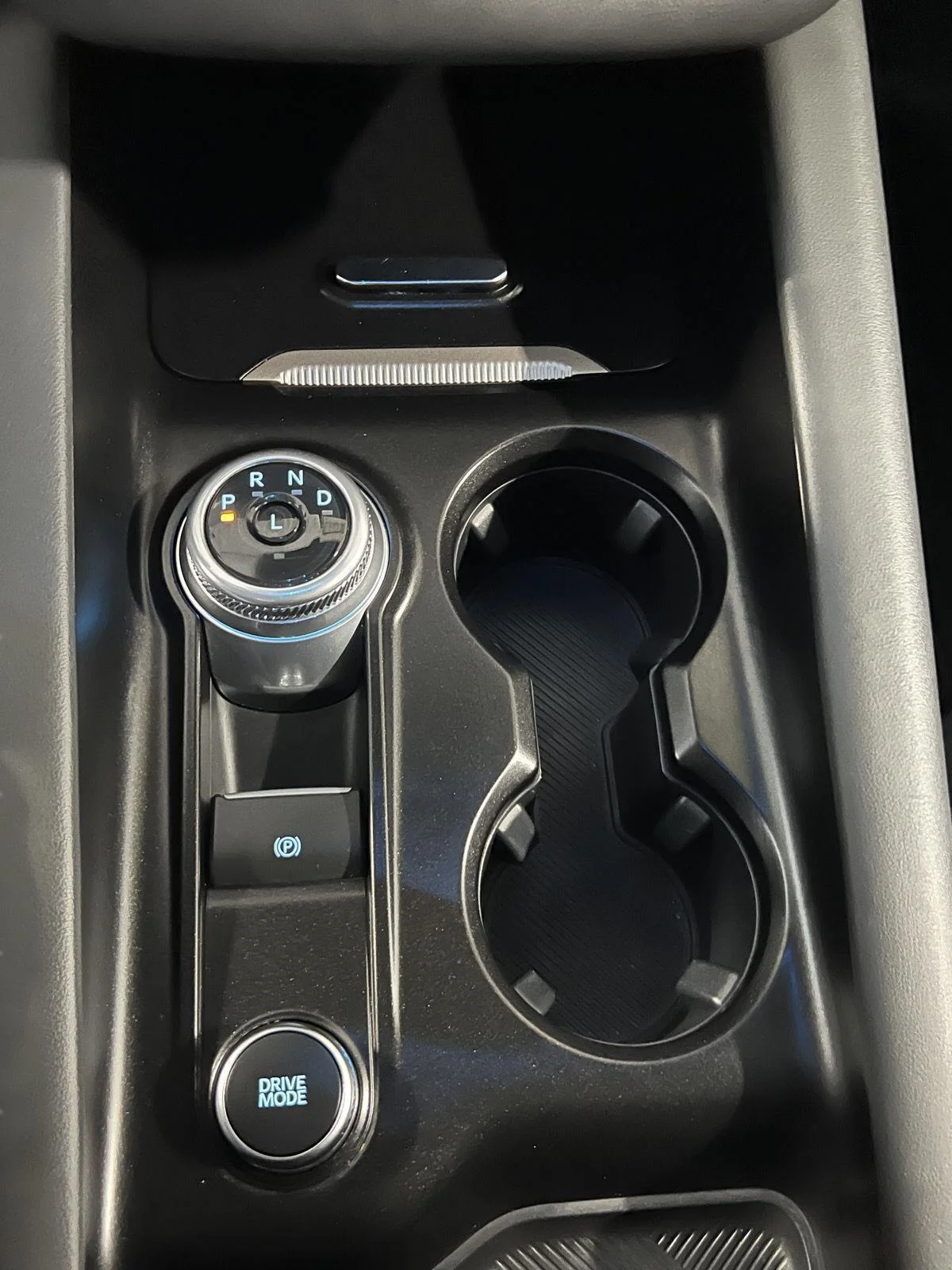 Used 2025 Vapor Blue Ford Active image 24