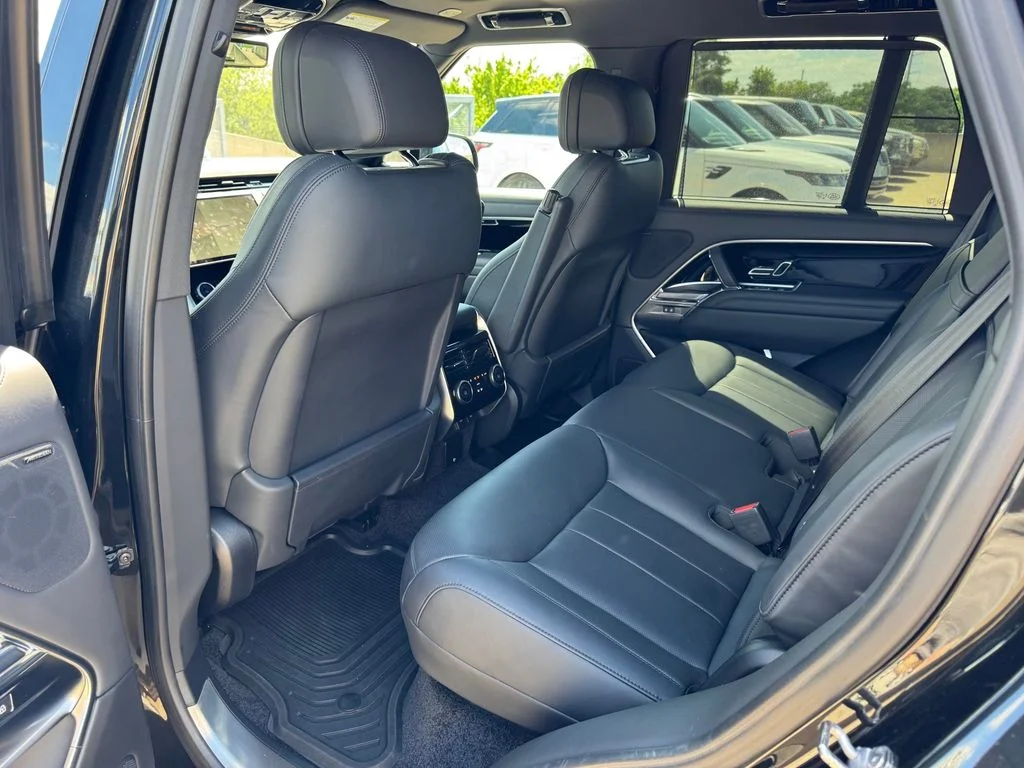 Certified Used 2023 Black Land Rover SE image 19