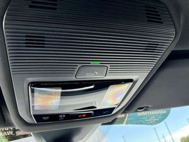 New 2026 Opal White Pearl Volkswagen SE w/Technology image 20