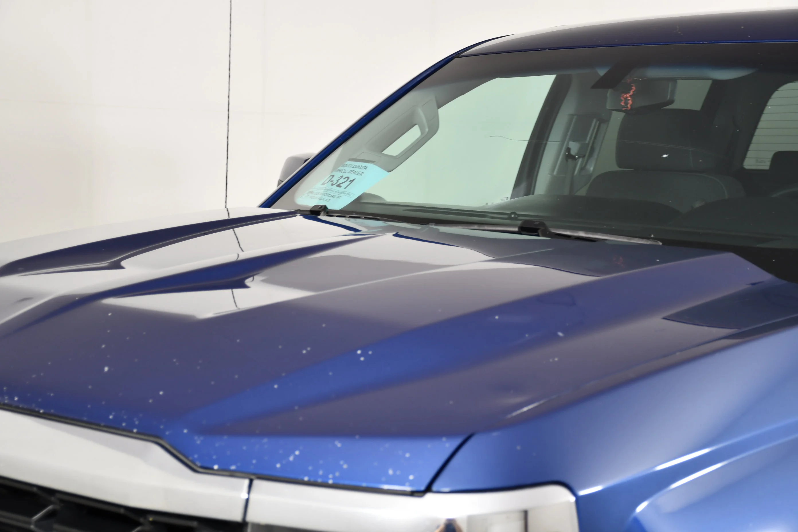 Used 2018 Deep Ocean Blue Metallic Chevrolet LT image 12
