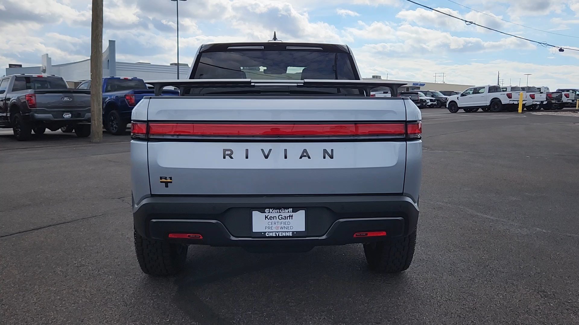 Used 2025 LA Silver Rivian Premium image 23