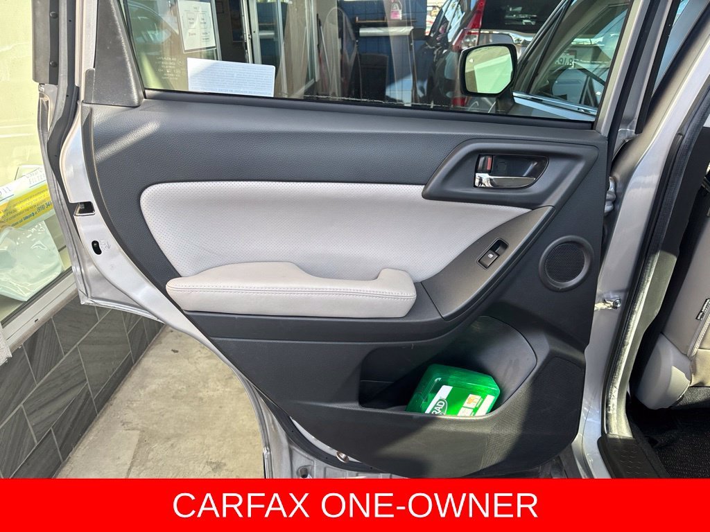 Used 2015 Silver Subaru 2.5i Limited image 18