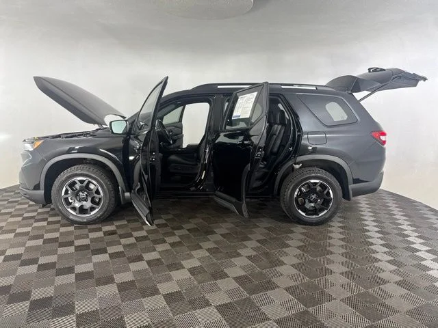 Used 2025 Black Honda TrailSport image 11