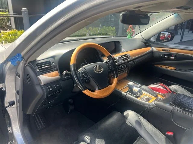 Used 2015 Silver Lexus 460 L image 11