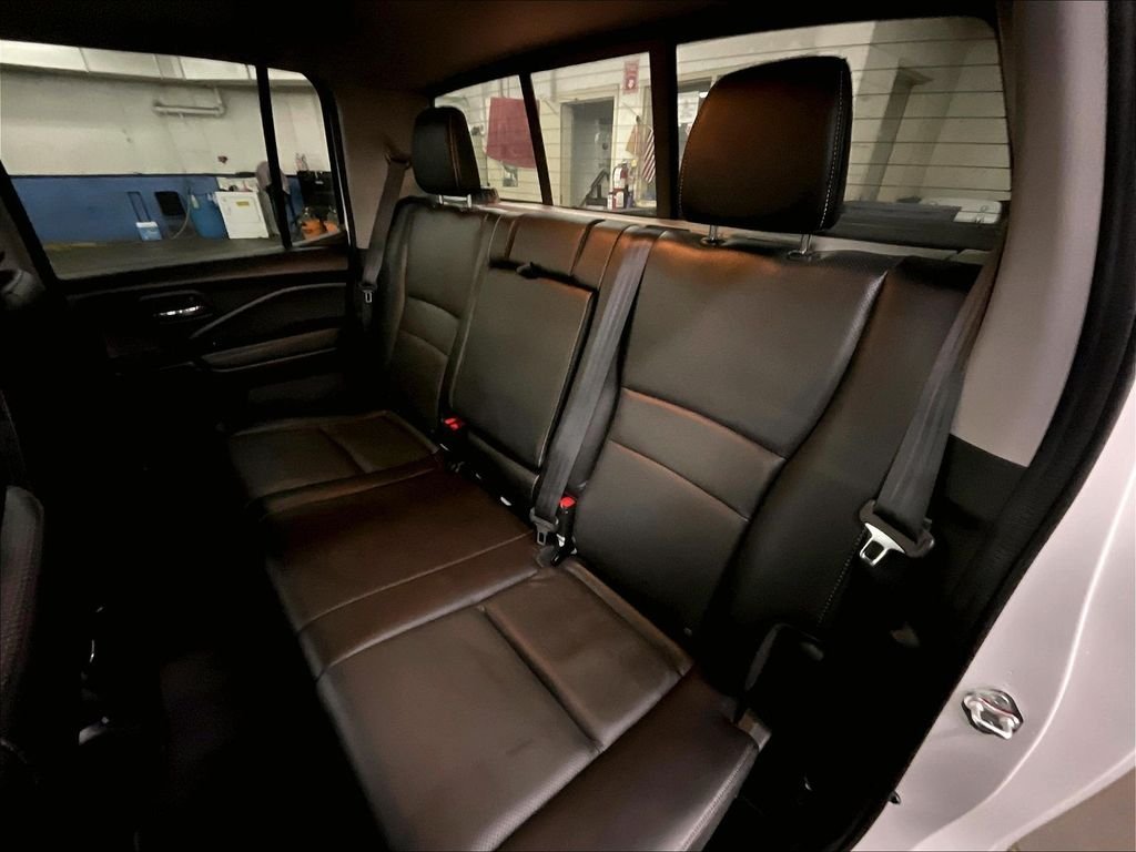 Used 2024 White Honda RTL image 15
