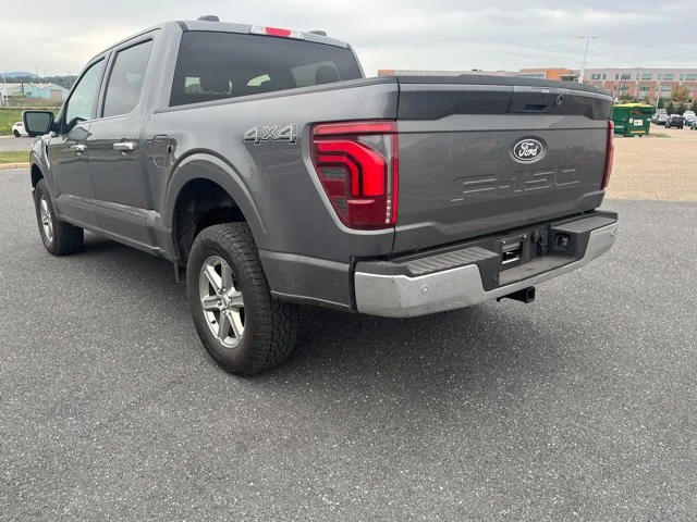 Used 2025 Gray Ford Lariat image 5