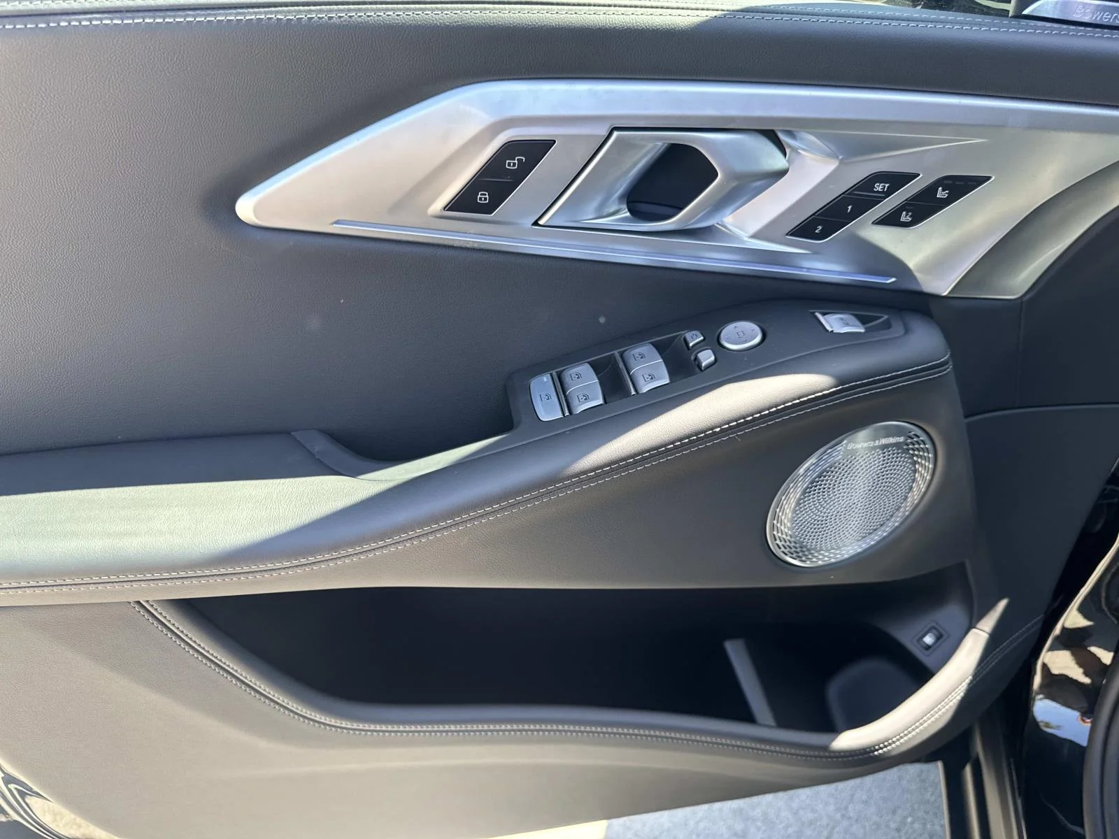 New 2026 Black Sapphire Metallic BMW Label image 12