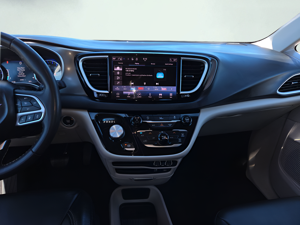 2022 Chrysler Pacifica Touring L - Photo 20