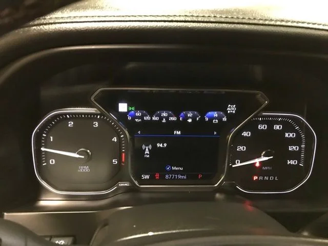 Used 2020 Blue GMC AT4 image 21