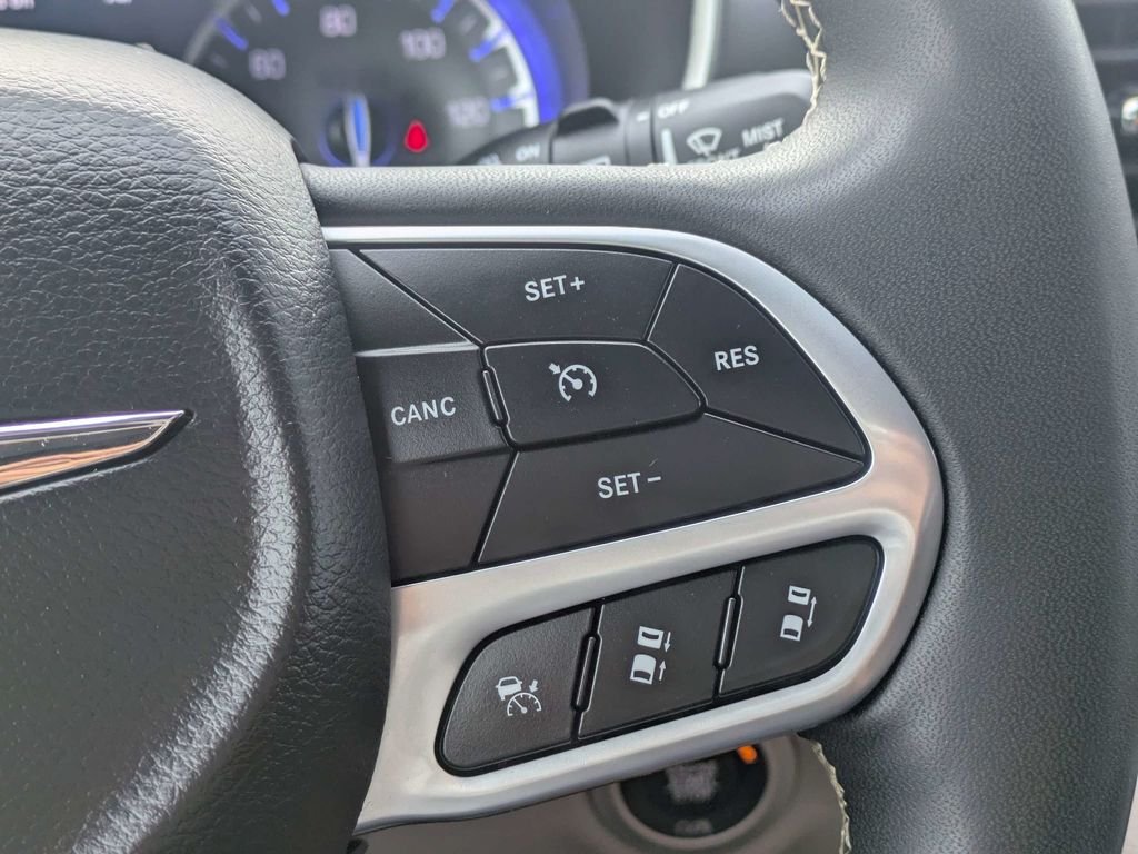 Used 2024 Silver Chrysler Touring L image 28