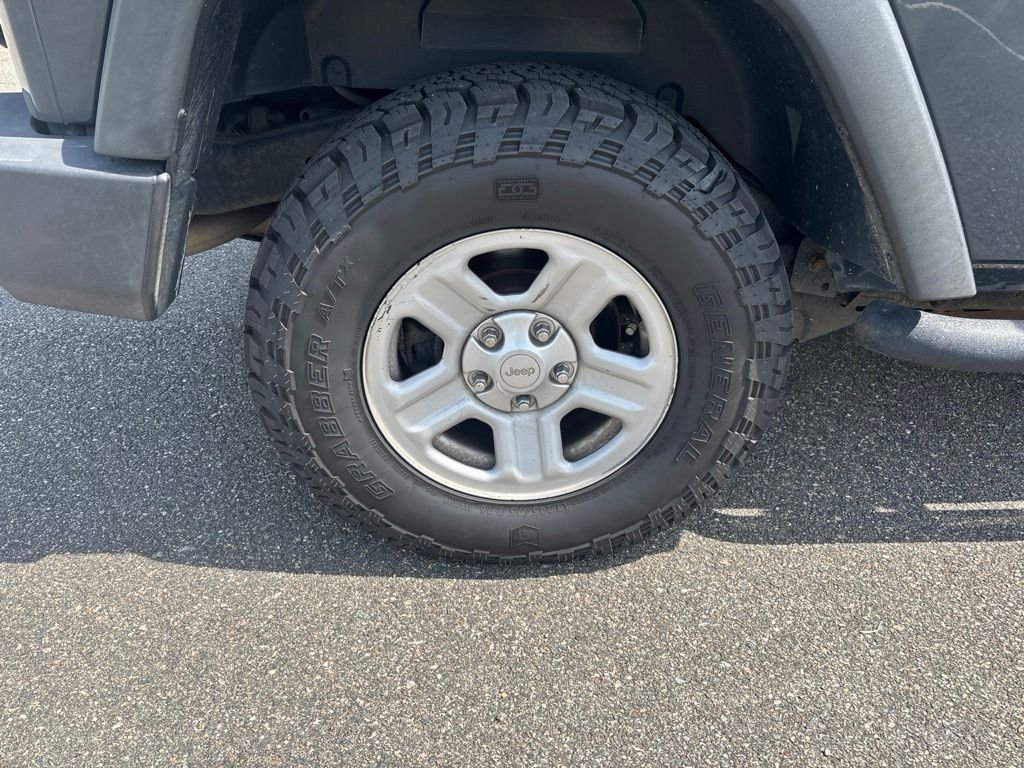 Used 2017 Black Jeep Sport image 10