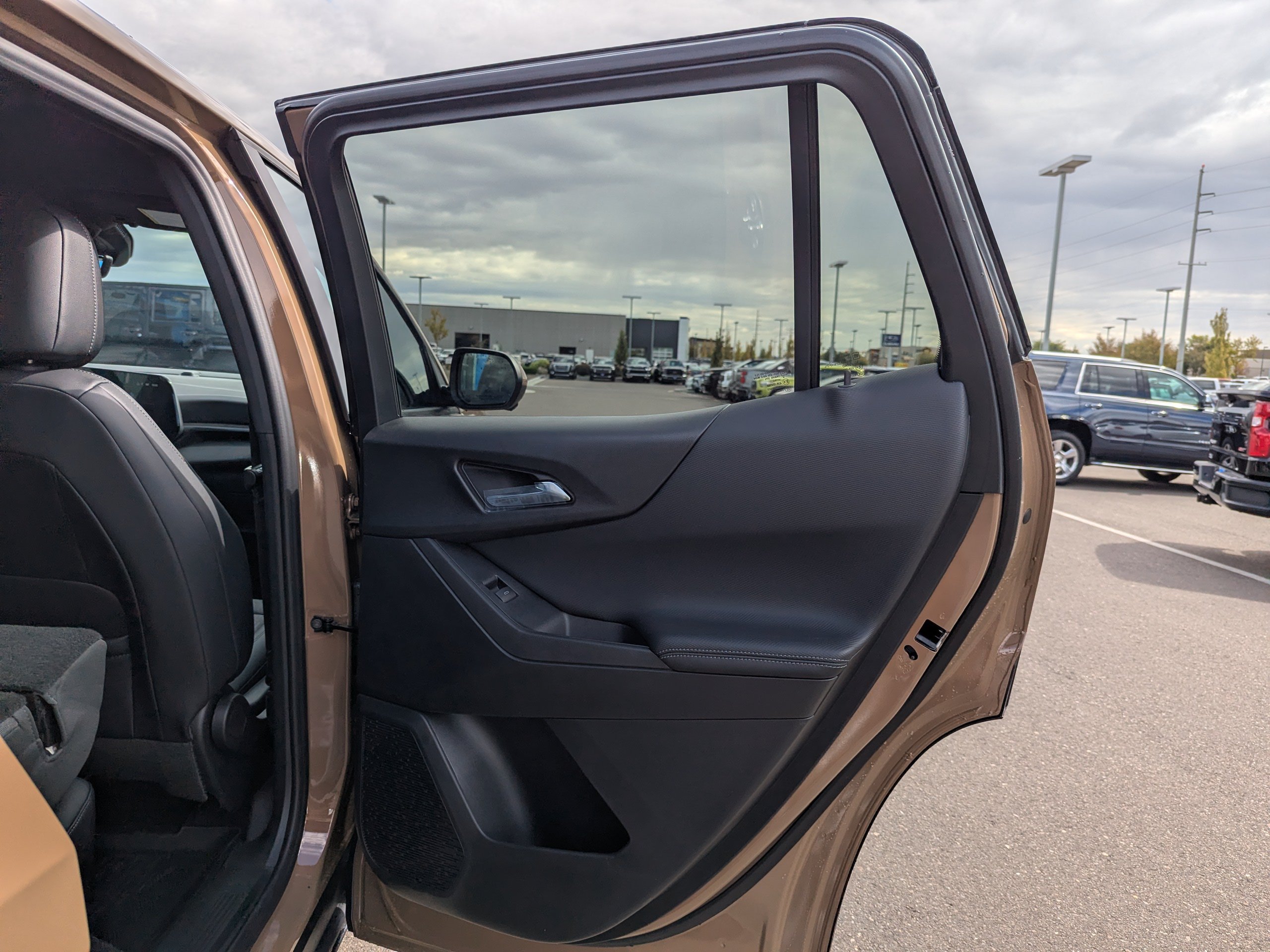2027 Chevrolet Equinox LT - Photo 39
