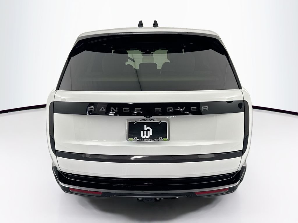 New 2026 Fuji White Land Rover SE image 6