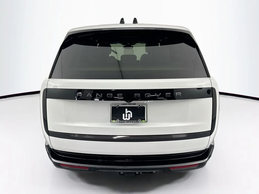 New 2026 Fuji White Land Rover SE image 6