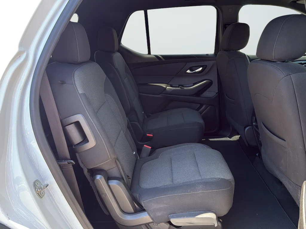 Used 2022 White Chevrolet LT image 21