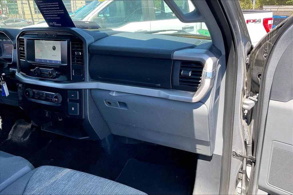 Used 2022 Silver Ford XLT image 15