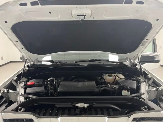 Used 2023 White GMC SLE image 55