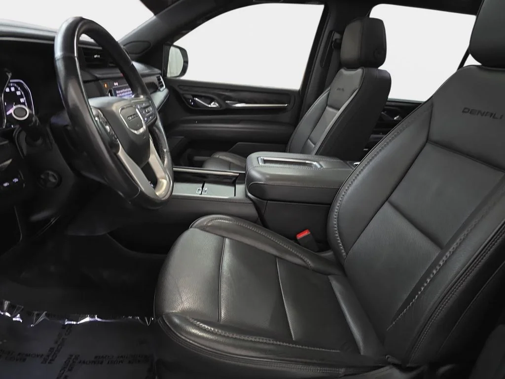 Used 2021 White GMC Denali image 18