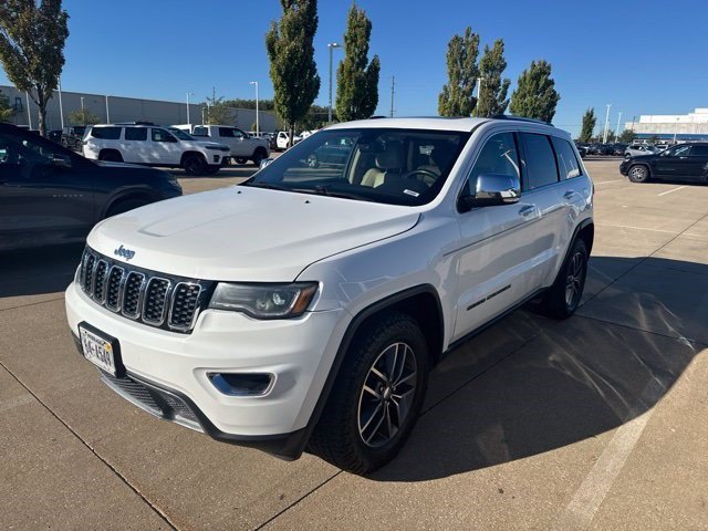 Certified Used 2018 Bright White Clearcoat Jeep Limited image 4