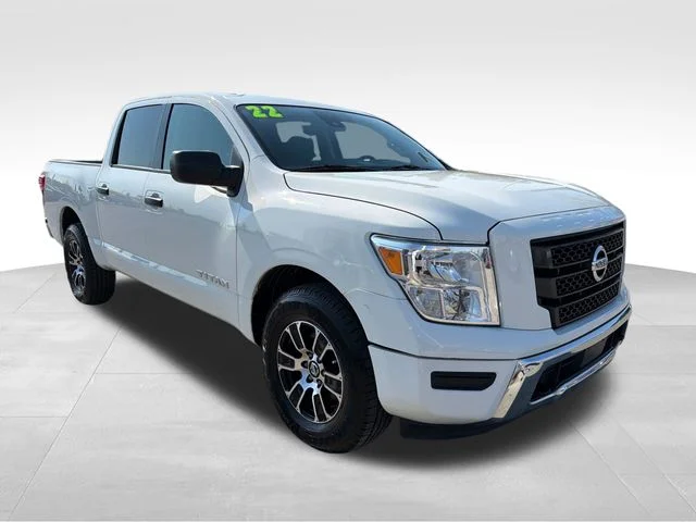 Used 2022 White Nissan SV image 1